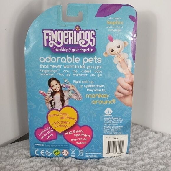 NIB Fingerlings Baby Monkey Sophie - Picture 2 of 5